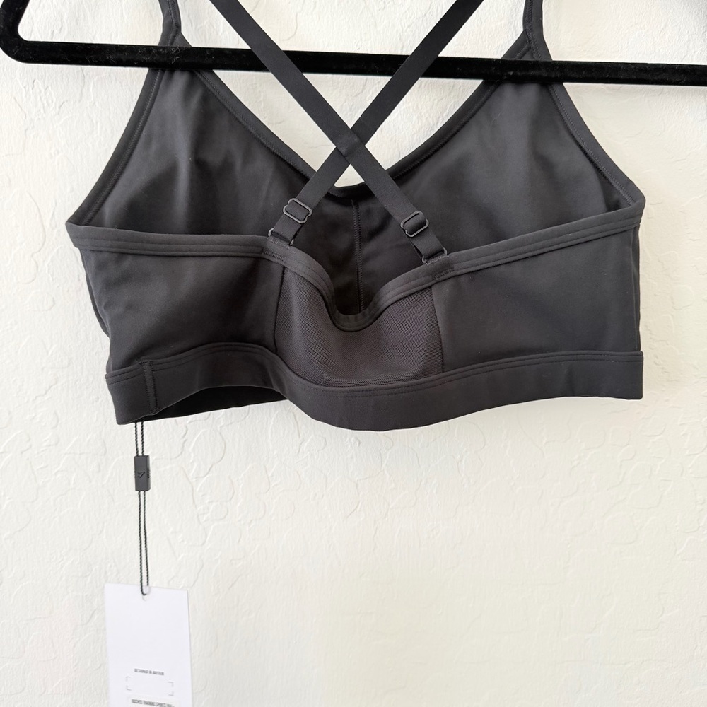 Gymshark Black Sports Bra with Crossback Straps - Picture 8 of 9